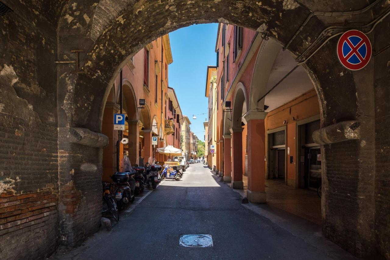 A Pochi Passi Dalla Finestrella Di Via Piella By Wonderful Italy Διαμέρισμα Μπολόνια Εξωτερικό φωτογραφία
